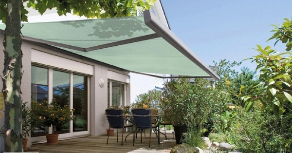 store banne incliné