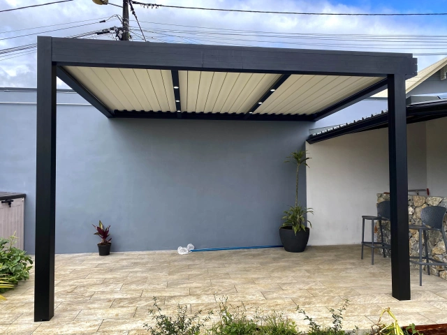 1 PERGOLA BIOCLIMATIQUE ST ANDRÉ