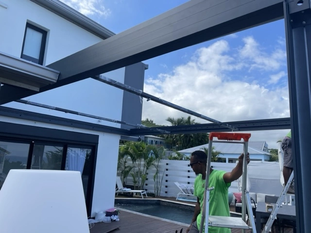 1 PERGOLA TECHNAL ST GILLES