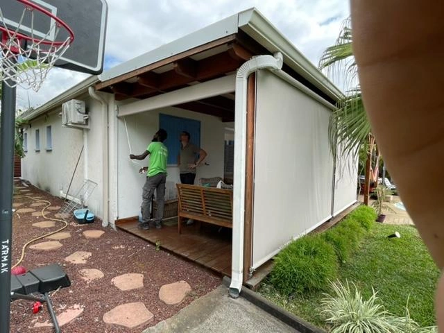 1 STORE VERTICAL GUIDÉ LA POSSESSION