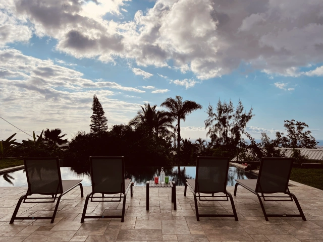 4 BAINS DE SOLEIL CHEZ CLIENTS