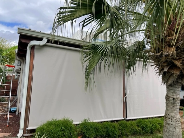 4 STORE VERTICAL GUIDÉ LA POSSESSION