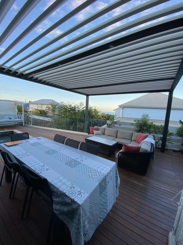 6 PERGOLA TECHNAL ST GILLES