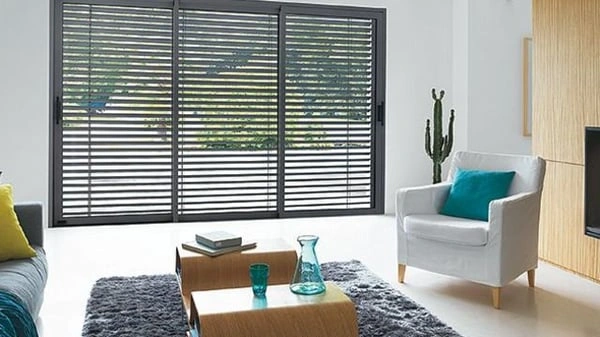 Store-venicien-a-lame