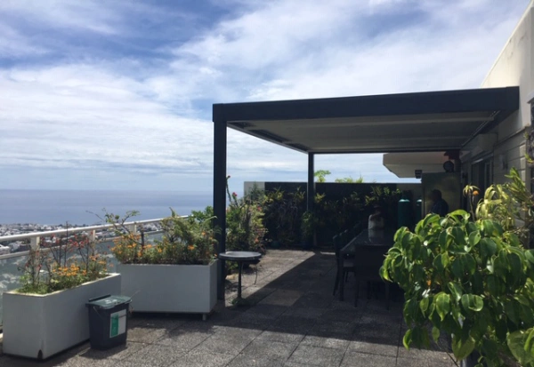 realisation-pergola-bioclimatique-technal2