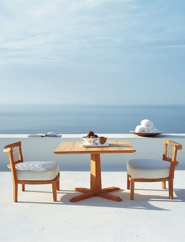 poltroncina_bassa_tavolo_basso_synthesis_1