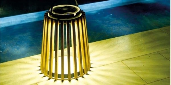 solaire luminaire mobilier piscine