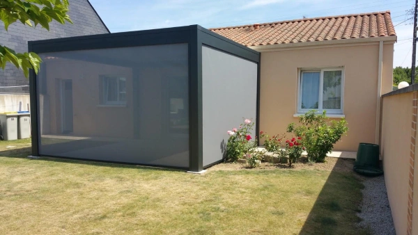 store-pour-pergola-toile